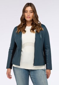 Блейзер Блейзер