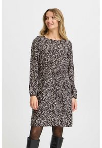 Платье Платье