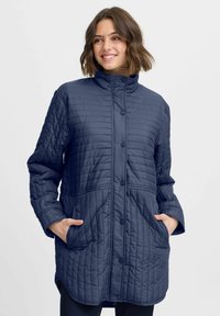 Короткое пальто Короткое пальто