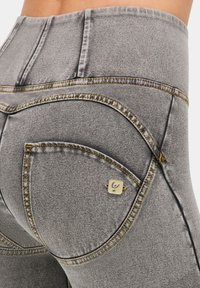 Треггинсы Треггинсы