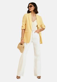 Длинный блейзер Длинный блейзер