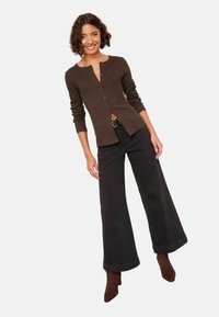 Вязаная кофта Вязаная кофта