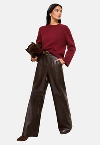 Длинный пуловер Длинный пуловер