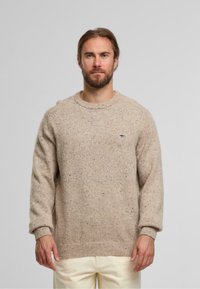 Пуловер Пуловер