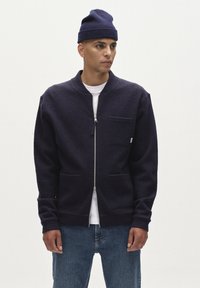 Флисовая куртка Флисовая куртка