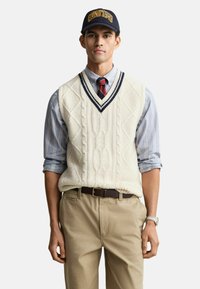 Жилет Жилет