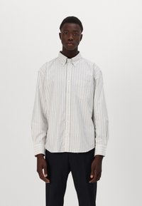 Фланелевая рубашка Фланелевая рубашка