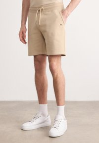 Шорты Шорты