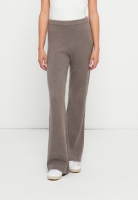 Брюки Брюки