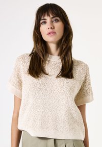 Футболка Футболка