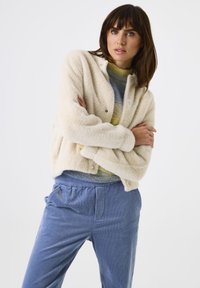 Зимняя куртка Зимняя куртка