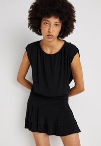 Коктейльное платье Коктейльное платье