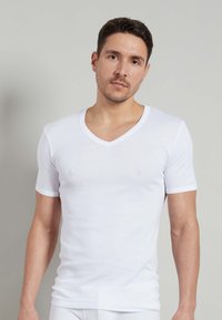 Футболка Футболка