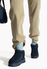 Зимние ботинки Зимние ботинки