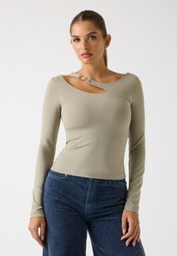 Лонгслив Лонгслив