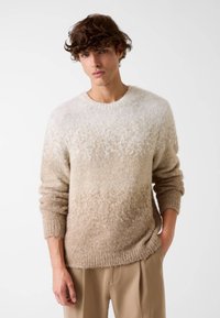 Пуловер Пуловер