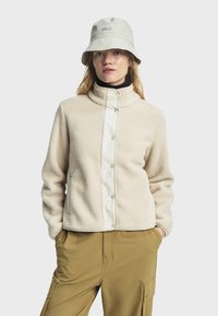 Флисовая куртка Флисовая куртка