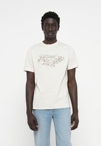 Футболка Футболка