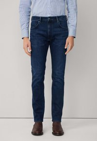 Прямые джинсы Прямые джинсы