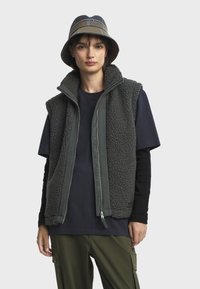 Флисовая куртка Флисовая куртка