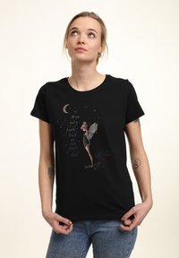 Футболка Футболка