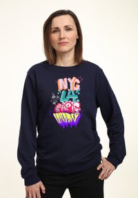 Толстовка Толстовка