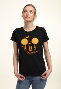 Футболка Футболка