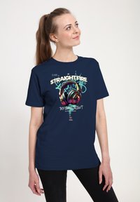 Футболка Футболка