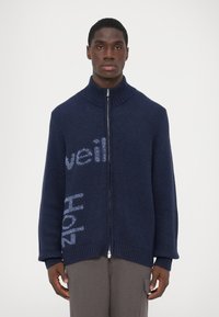 Вязаная кофта Вязаная кофта