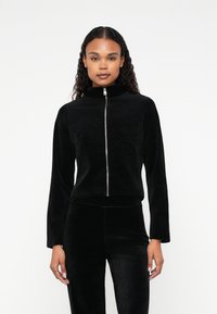 Толстовка Толстовка