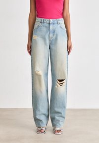 Джинсы Джинсы