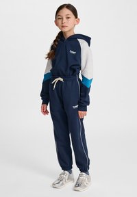 Спортивные штаны Спортивные штаны