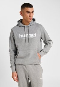 Спортивная кофта Спортивная кофта