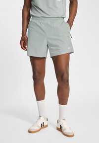 Шорты Шорты