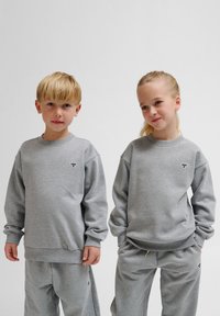 Толстовка Толстовка