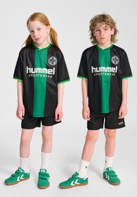 Спортивные штаны Спортивные штаны