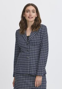 Блейзер Блейзер