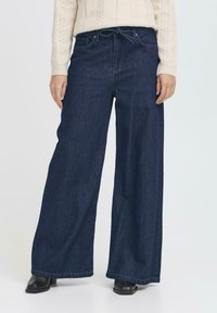 Джинсы Джинсы