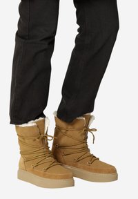 Ботинки Ботинки