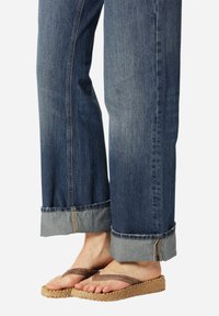 Вьетнамки Вьетнамки