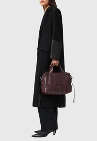 Кожаная сумка Кожаная сумка