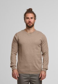 Пуловер Пуловер