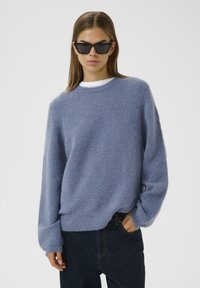 Длинный пуловер Длинный пуловер