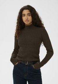 Пуловер Пуловер