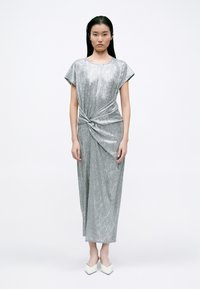 Платье Платье