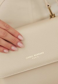 Кожаная сумка Кожаная сумка