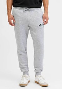 Спортивные штаны Спортивные штаны