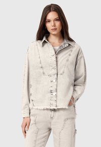 Джинсовая куртка Джинсовая куртка