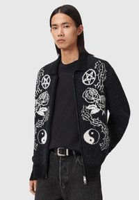 Вязаная кофта Вязаная кофта