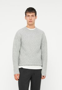 Пуловер Пуловер